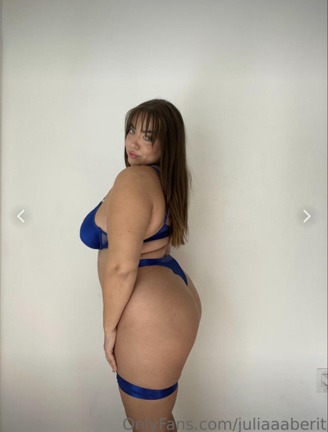 Julia Berit photo 18