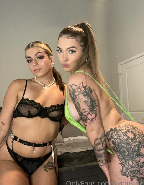 Julia Gomez photo 67
