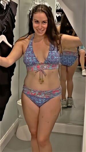 Julia Goolia photo 1
