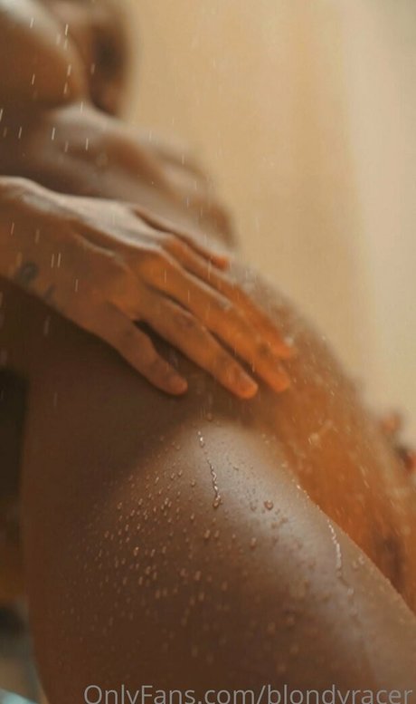 Julia_graff_free photo 52