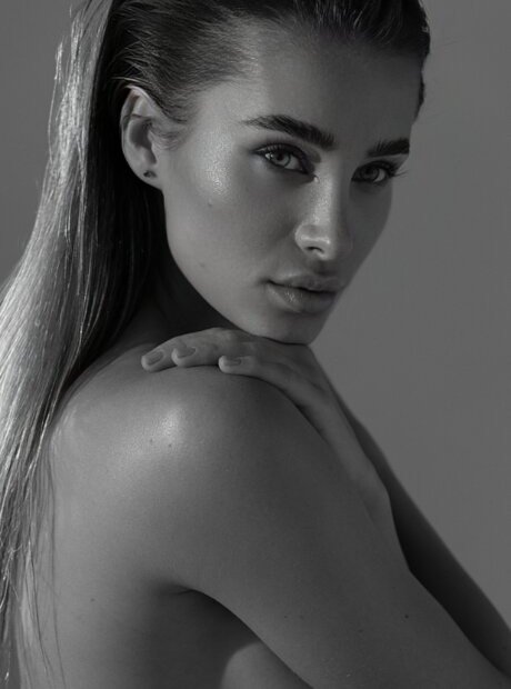 Julia Granieczny photo 11