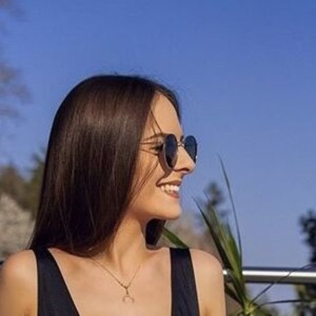 Julia Hofer photo 16