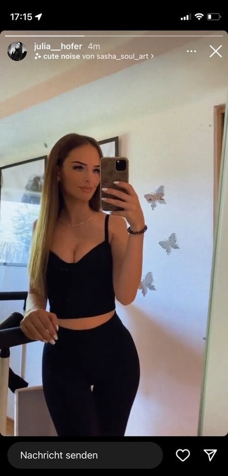 Julia Hofer photo 17