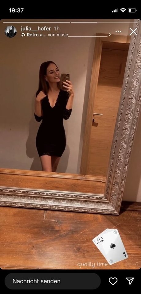 Julia Hofer photo 19