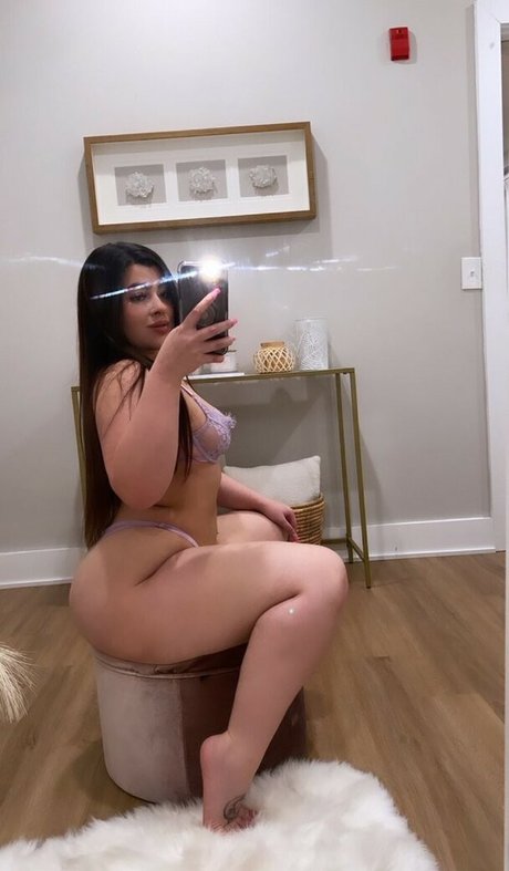 Julia Lauren photo 20