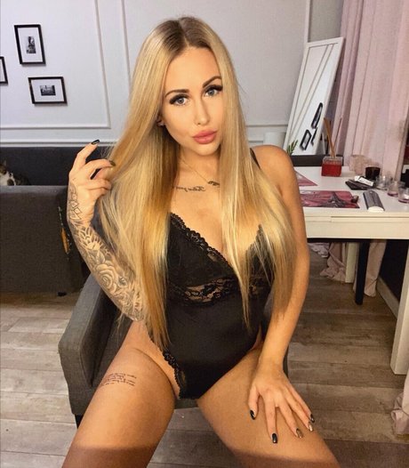 Julia Madaj photo 45