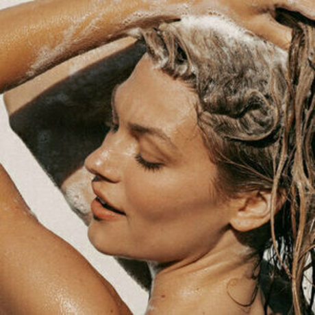 Julia Miller photo 58