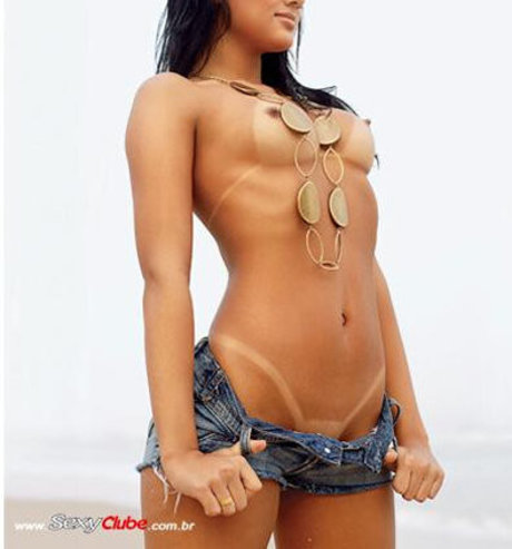 Julia Paes photo 28