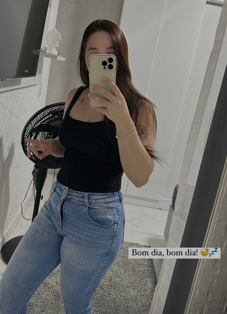 Julia Passos photo 25