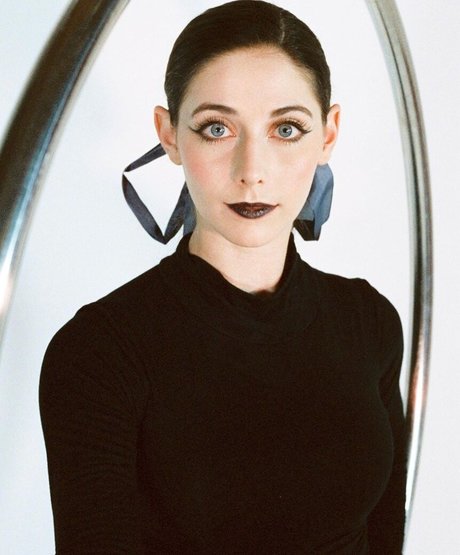 Julia Simic photo 69