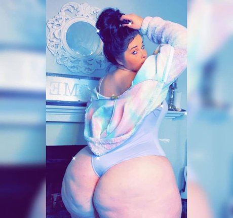 Julianicolestar photo 69