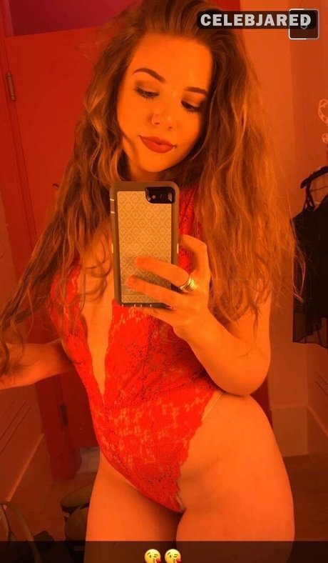 Julianna Leopold photo 8