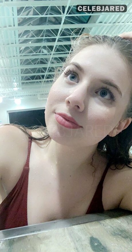 Julianna Leopold photo 9