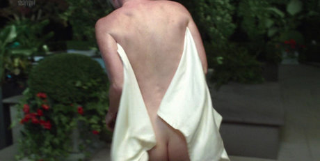 Julianne Moore photo 23