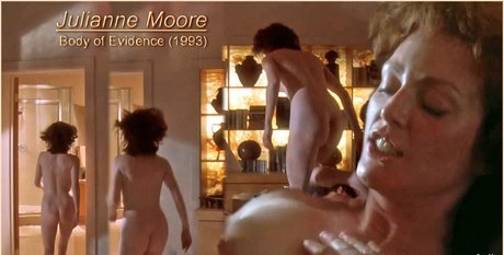 Julianne Moore photo 30