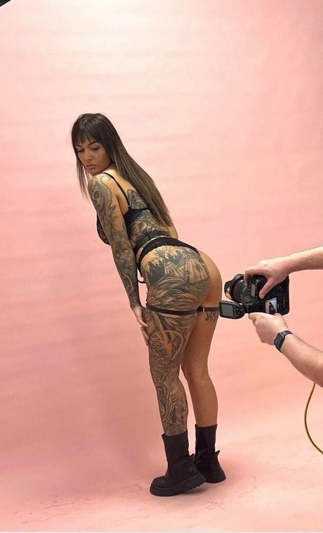 Julie Bischoff photo 7