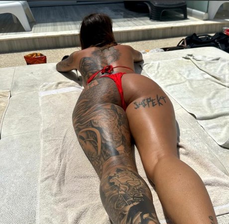 Julie Bischoff photo 8