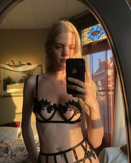 Julie Bischoff photo 25