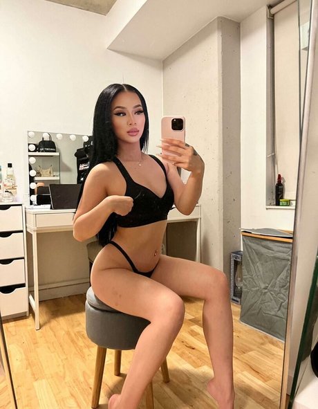 Julie Sweet photo 17