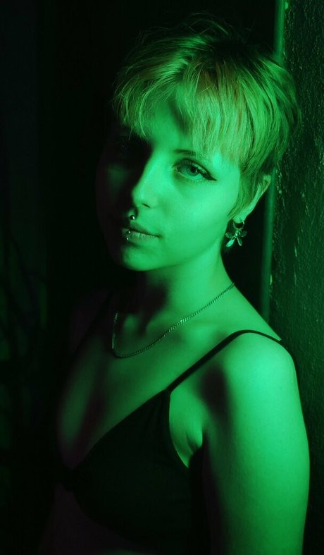 Juliet Pedretti photo 31