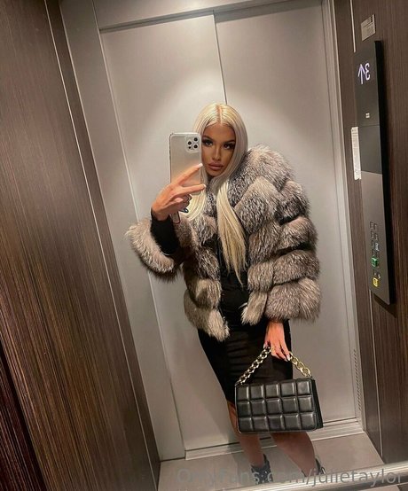 Julietaylor photo 388