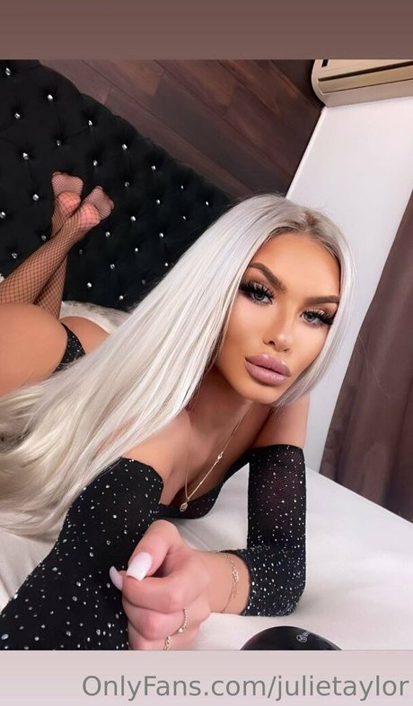 Julietaylor photo 405