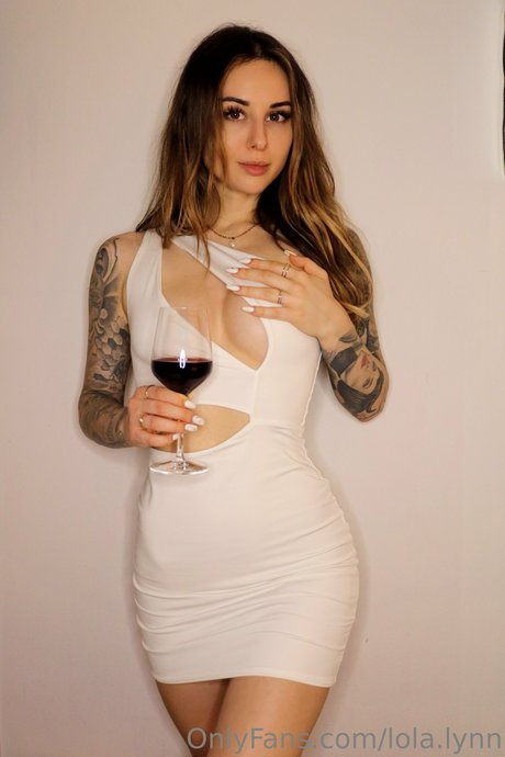 Lola Lynn photo 28