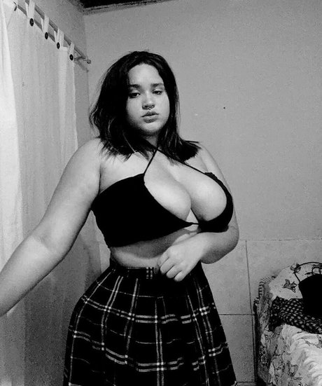 Lola Lynn photo 122