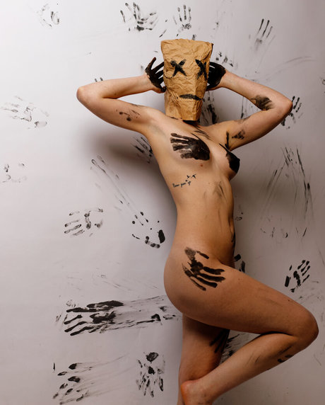 Justine Anne Crane photo 8