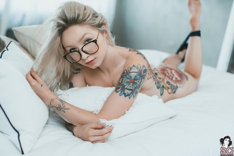 Bae Suicide photo 46