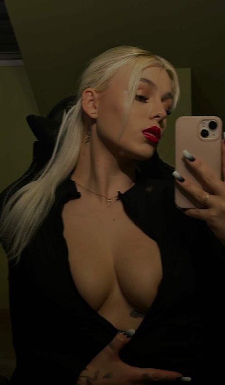 Justyna Czerwinska photo 21