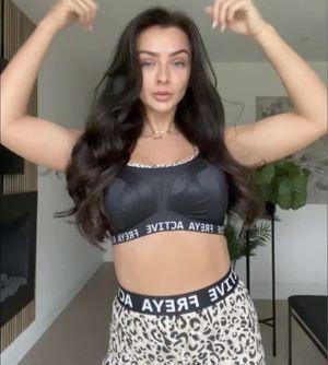 Kady McDermott photo 37