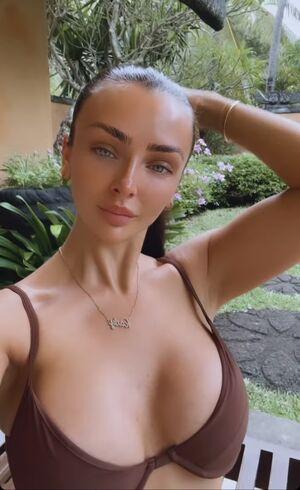 Kady McDermott photo 147