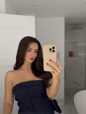 Kady McDermott photo 165