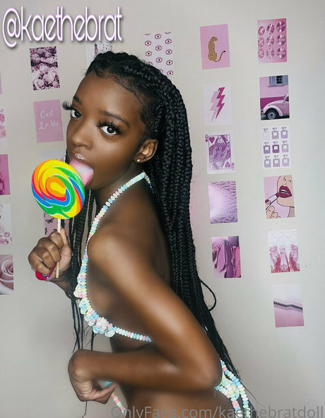 Kaethebratdoll photo 17