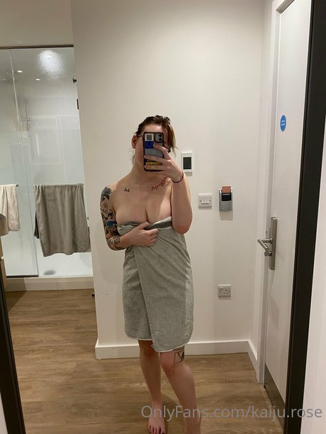 Kaiju_rose photo 175