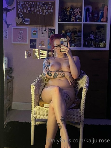 Kaiju_rose photo 307