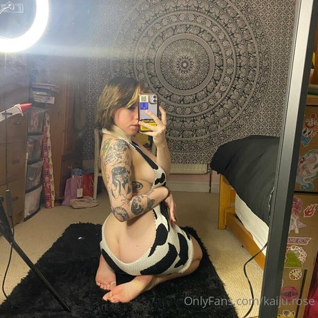 Kaiju_rose photo 429