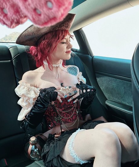 Kailee Morgue photo 12