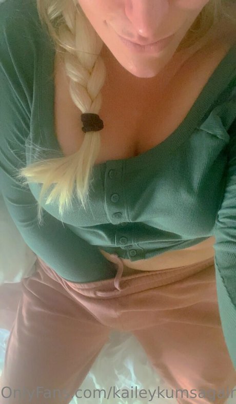 Kaileykumsagain photo 77