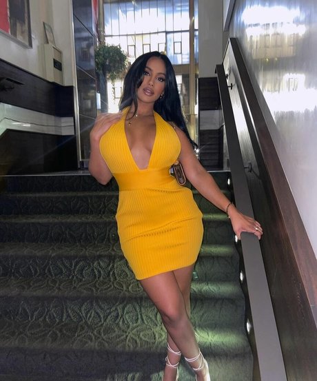 Kaira Dhanoa photo 1