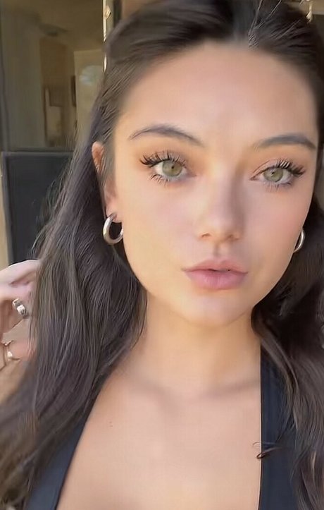 Kaitlyn Nguyen photo 30