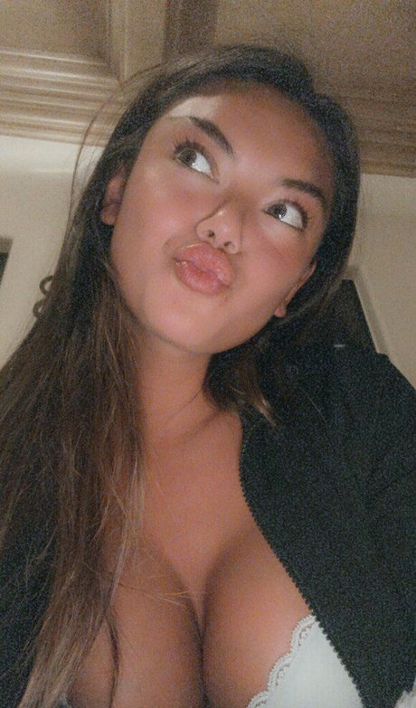 Kaitlyn Nguyen photo 103