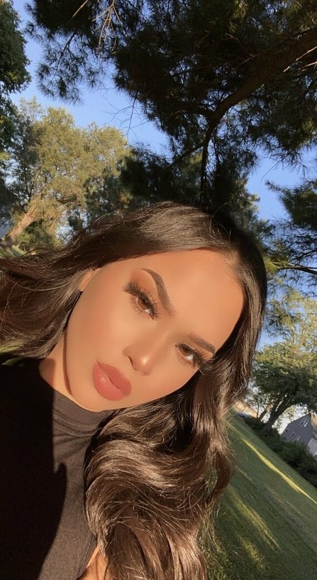KaitlynJ photo 17