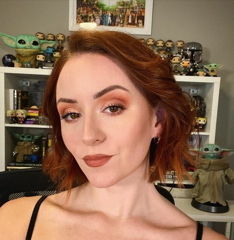 Kaity Sun photo 15
