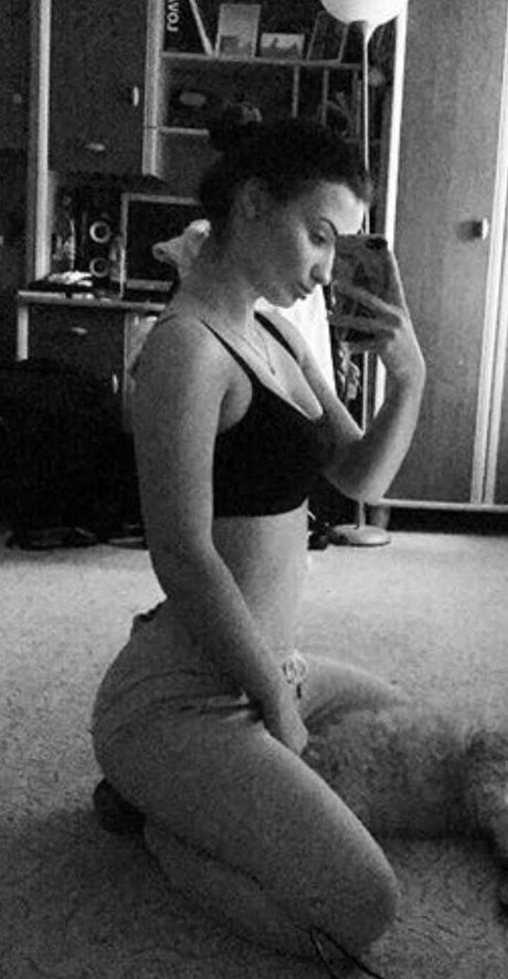 Kalicz Laura photo 1