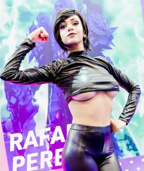 Kamila Ferreira photo 4