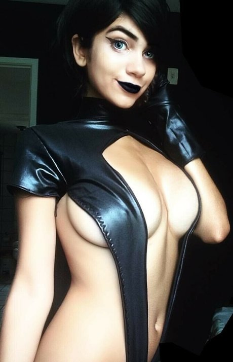 Kamila Ferreira photo 36