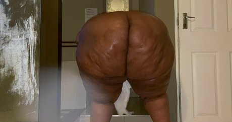 Profile photo of Kandi Pear