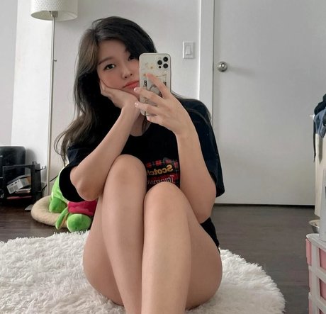 Kang Hee Yoon photo 13